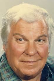 Henrique Santos : biographie, filmographie, photos & vidéos