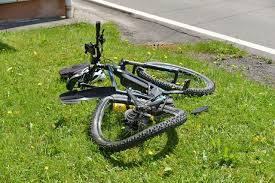 Polizeimeldung Radfahrer Bei Unfall Schwer Verletzt Reutte