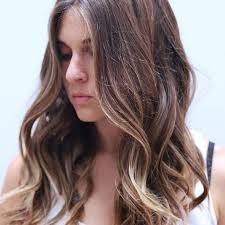 Keep the dye on the strands for the indicated time, then remove and rinse. 17 Stunning Photos Of Lowlights For Brown Hair