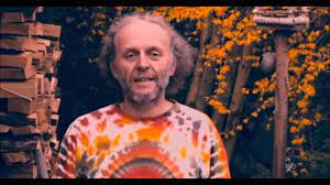 He is an actor and writer, known for musíme si pomáhat (2000), don gio (1992) and choking hazard (2004). Jaroslav Dusek Ve Vyslani Ceskeho Rozhlasu 2015 Youtube