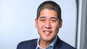 Lawrence Loh's Instagram, Twitter & Facebook