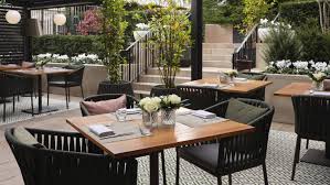 For the minimalist shopper, marble and concrete table tops are also a common choice. Fine Dining London Restaurant Bar Four Seasons Park Lane
