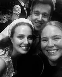 Robynne V Photography