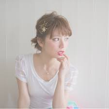 前髪をピンで留めるだけの簡単アレンジ 種類豊富なヘアピンテクニック hair かわいい ポニーテール ポニーテール 前髪 ピン