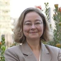 Do any of my LinkedIn friends have a favorite (or ANY) way to query your  linkedin graph with semantic search?