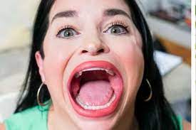 Samantha ramsdell is a tiktok star with 1.7 million followers, has set a guinness world record for having the most important feminine mouth. 0u18gynat2lj3m