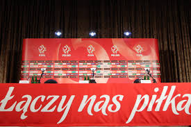 Początek tygodnia w mediach sportowych stał pod znakiem prawdziwej bomby informacyjnej. Konferencja Po Srodowym Posiedzeniu Zarzadu Pzpn Federacja Polski Zwiazek Pilki Noznej