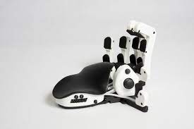 手のひら型のゲーミング キーパッド azeron 26個のキーが勝利へと誘う ギズモード ジャパン 勝利 ギズモード 手のひら