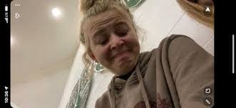 Cindy Crone's Instagram, Twitter & Facebook