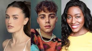 Karla Bear's Instagram, Twitter & Facebook