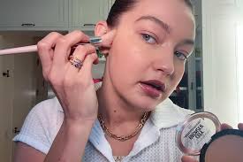 Gigi hadid was spotted sighting in la. Gigi Hadid Says The Power Of Makeup Changed Her Appearance