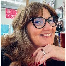 Shannon Ladner's Instagram, Twitter & Facebook