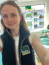 Eloise Owen MRICS FAAV