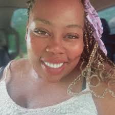 📢 🚨 FREE FREE FREE 2 lb Cinnamon Roll LIKE this post, SHARE this post and  COMMENT your choice below for your chance to WIN Winner will have their  choice of a