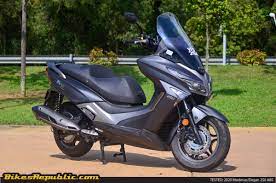 Available in matt black and matt white, the so apparently since its launch in november last year, modenas has sold more than a thousand of these new elegan 250 already, but only a handful of the kymco 250, which. Tested Modenas Elegan 250 Abs Modest Maxi Bikesrepublic