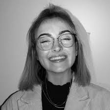 Erin Sayers's Instagram, Twitter & Facebook