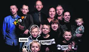 Fonky sponsort nu twee jaar lang een kamer en maakt het hiermee mogelijk om een `thuis ver van huis` te bieden. Xaviee 12 Uit Een Huis Vol Op Tv Lijkt Het Drukker 7days
