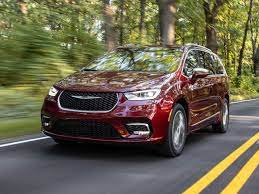 It is unrelated to the discontinued crossover and concept vehicles by the same name, and replaced the chrysler town & country for the 2017 model year. 2021 Chrysler Pacifica Review Pricing And Specs