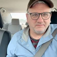 Lead Pastor Grant English challenges us to look through a new lens when we  answer the question, "Who Are You?" Here's this week's 60 Seconds of  Encouragement.