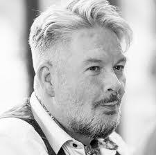 Matt Macaulay's Instagram, Twitter & Facebook