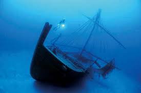 Uluburun One Of The Oldest And Wealthiest Shipwrecks Ever Discovered Shipwreck Underwater Underwater Shipwreck