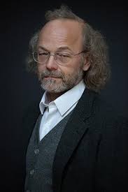 Fables of Love and Art: Contemporary Tales About Love, Art and Artists:  Aituganov, Vladimir, Aitouganov, Alexei, Rothstein, Mervyn: 9781890719043:  Amazon.com: Books