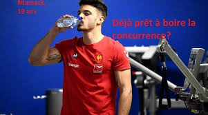 Romain ntamack était l'invité de rmc, ce dimanche, après la victoire de toulouse à clermont en quart de finale de la. Romain Ntamack Tatouage 2 672 Toulon And Stade Toulousain Photos And Premium High Res Pictures Getty Images Ntamack Est Le Fils De L Ancien International De Rugby Francais Emile Ntamack Et