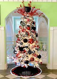 The Perfect Red White And Black Christmas Tree Turtle Creek Lane Black Christmas Tree Decorations White Christmas Trees Black Christmas Trees