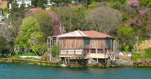 Bogazin En Eski Sakini Amcazade Huseyin Pasa Yalisi The Oldest Yali On The Bosphorus Waterfront Homes Istanbul Architecture