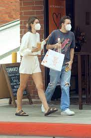 Amelia hamlin was reduced to tears after being gifted a diamond necklace from her boyfriend scott disick on her 20th birthday. Amelia Hamlin With Her Boyfriend In Beverly Hills 06 24 2020 Celebmafia