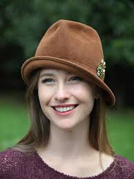 Perfect start to my Preakness day! Talking hats with Jennifer Franciotti  @wbaljfro