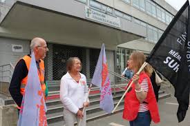 We did not find results for: Les Agents Des Impots Protestent A Beauvais Lundi 16 Septembre