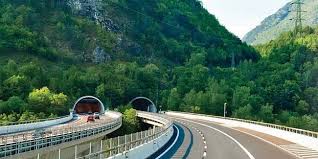 Welcome to the vatra dornei google satellite map! Au Fost Stabilite Traseele Centurilor Ocolitoare De Pe Autostrada Nordului La Vatra Dornei Vor Fi Construite DouÄƒ Tuneluri Unul De 2 2 Km È™i Altul De 700 De Metri Suceava News Online