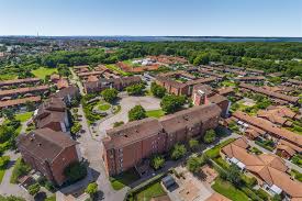 Lägenheten renoverades genomgående 2018, dock ej badrum. Helsingborg Palsjo Ostra Maklarhuset