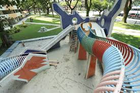 The playground was pretty unkempt and we were bitten by mozzies. Old Playgrounds Toa Payoh Dragon Playground Tgh Photography And Travel Portal Blog