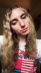 Tabitha Dailey's Instagram, Twitter & Facebook