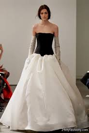 Black And White Wedding Dresses Vera Wang Looks B2b Fashion Vera Wang Bridal Tight Wedding Dress White Wedding Dresses