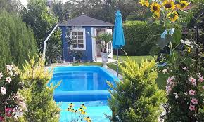 Bei einem pool geht es oft nicht nur um das schwimmen, sondern viel mehr um ein lebensgefühl. Mini Pool Garten Ideen Das Kuhle Nass Fur Zuhause