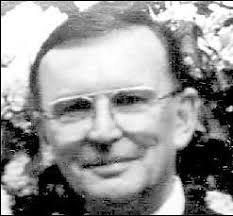 Robert Hirtle's Instagram, Twitter & Facebook