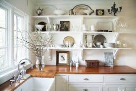 صور رفوف للمطبخ مودرن اشكال ارفف مطابخ شيك ميكساتك Small Space Kitchen Country Kitchen Farmhouse Kitchen Design Small Space
