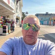 We're showing some love to our member Rachel Lopez who's been a member for  three years. With the openness and support of her PF community, Rachel has  been able to focus on