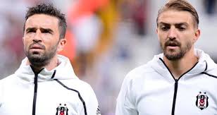 Beşiktaş, gökhan gönül'ün menajeri ahmet bulut ile anlaşmaya vardı. Gokhan Gonul Ve Caner Erkin Den Besiktas A Veda Sozleri