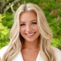 Haley Lund's Instagram, Twitter & Facebook