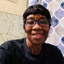 Loraine Grant's Instagram, Twitter & Facebook