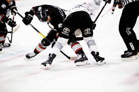 A compilation of the most interesting nhl trivia questions and their answers for fans and lovers of the game of hockey. 80 Nhl Trivia Questions And Answers That Are Seriously Cool