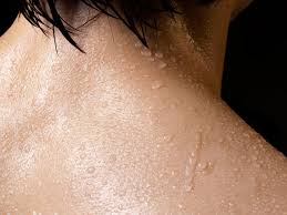 Dar punctul nu este acela că ei diferă în orice de deodoranții pot fi aplicați pe piele pentrutoată ziua. Cum SÄƒ Reduci TranspiraÅ£ia Cand Antiperspirantul Nu Si Face Efectul Om Activ
