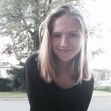 Lily Steele (@lilydsteele)