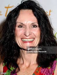 91 Elizabeth Mas Stock Photos, High-Res Pictures, and Images