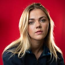 Stephanie Simpson (@steph0197)