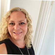 Today is my last day at Qvis LED Lighting. I'd like to take the time to  thank Daniel Brown for everything over the years, you've been an absulute  delight to work for!